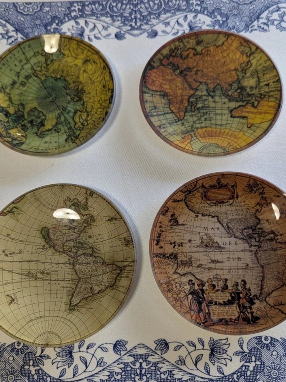 Glass dome Old Map Coaster Paperweight Set Of 4